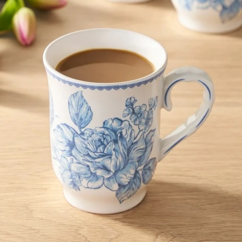 2025 🌺 New The Pioneer Woman Agatha 12-Ounce Stoneware Mug, Blue & White
